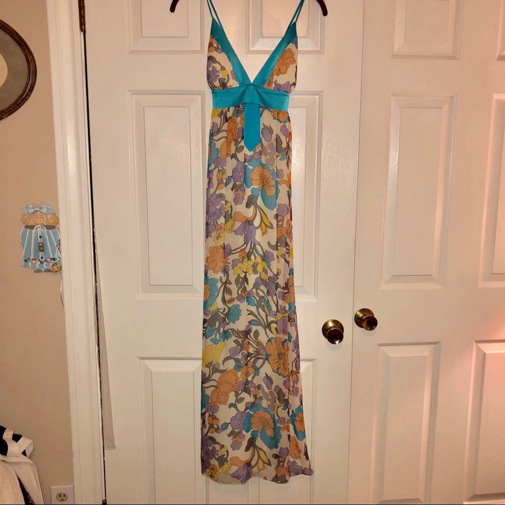 SOLD! Arden B. floral maxi dress. Size small
